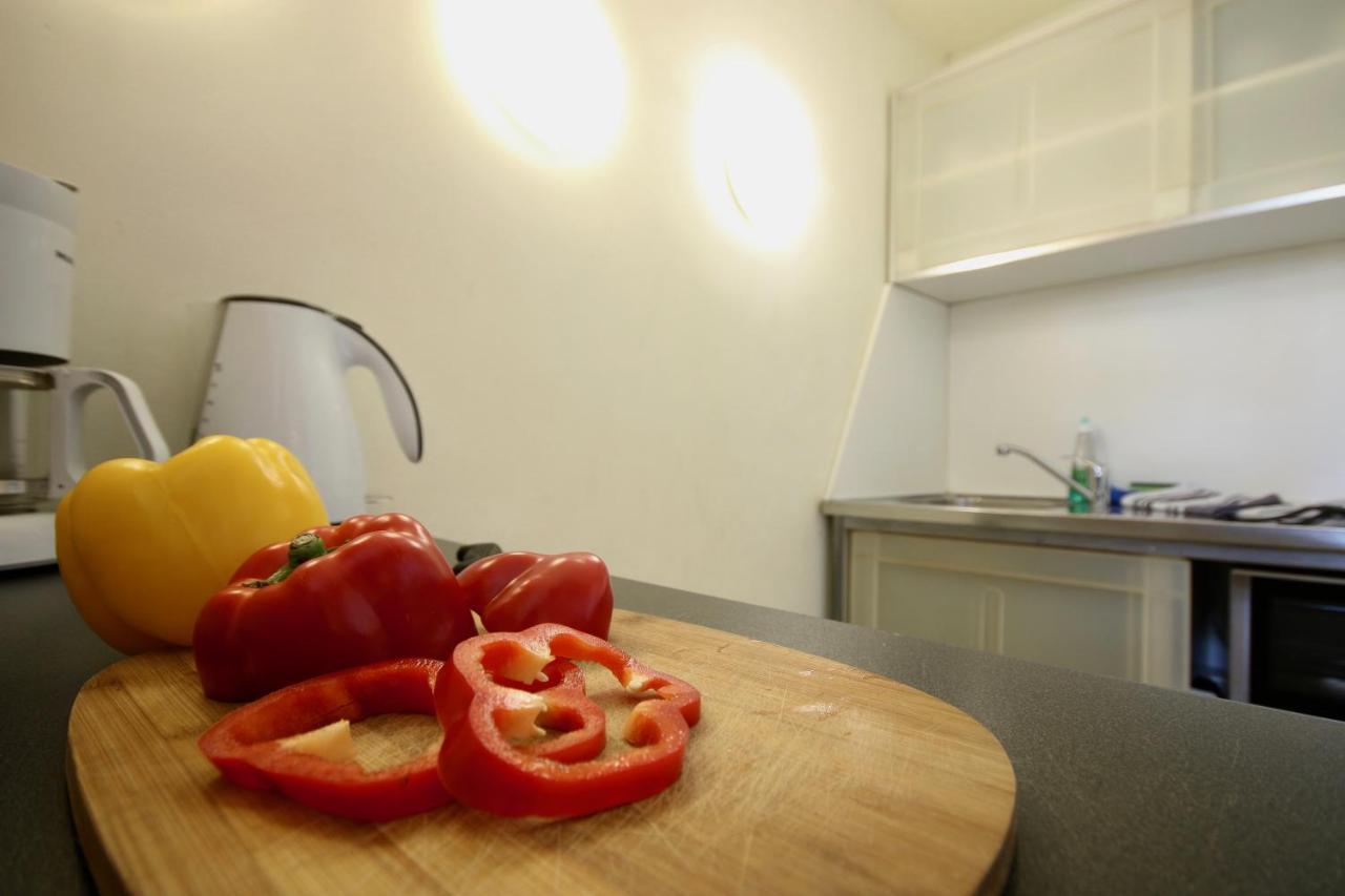 Moderne Studio Apartments Und 4 Zimmer Wohnungen In Oberhausen, Ideal Fuer Geschaeftsreisende Und Monteure Kültér fotó