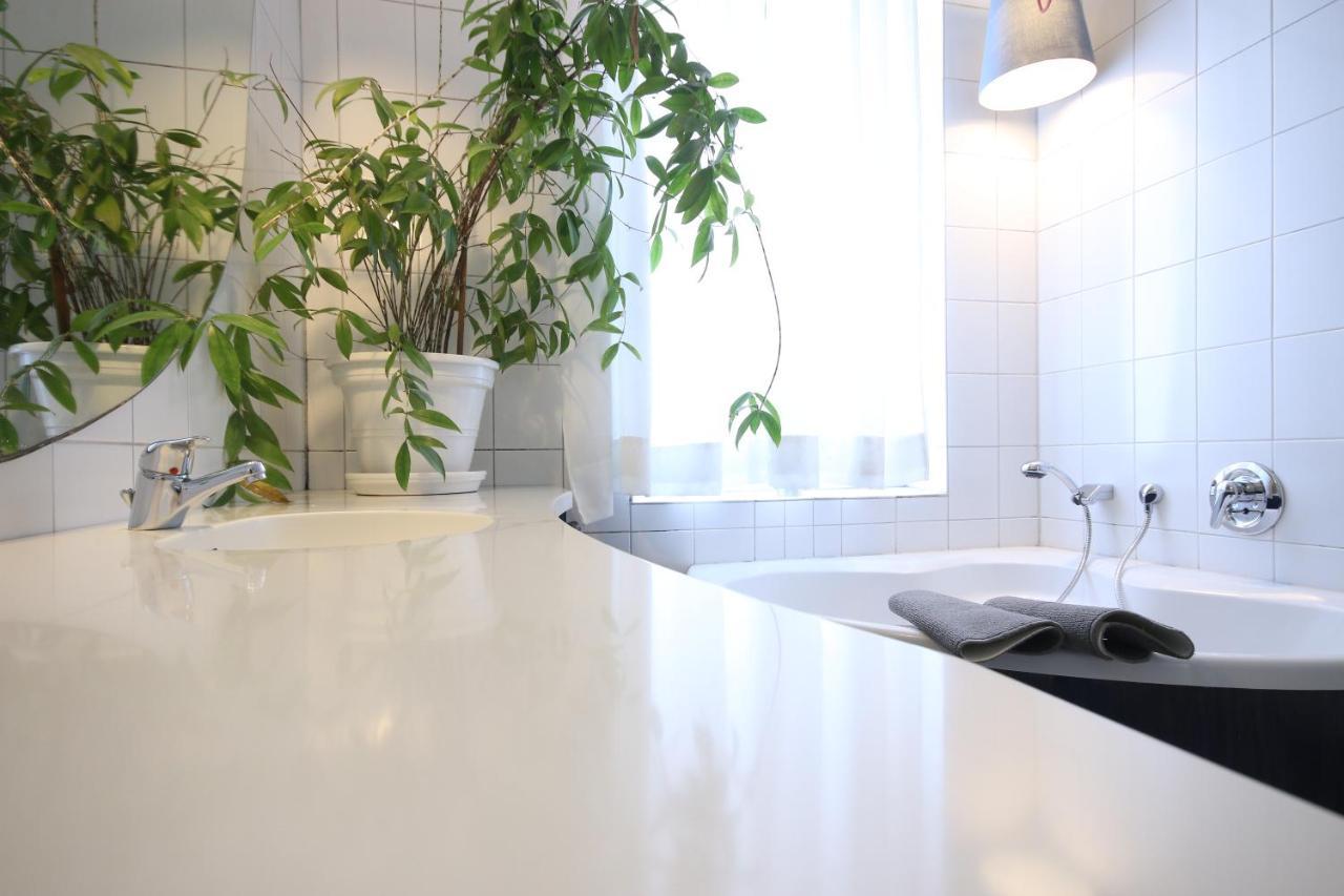 Moderne Studio Apartments Und 4 Zimmer Wohnungen In Oberhausen, Ideal Fuer Geschaeftsreisende Und Monteure Kültér fotó